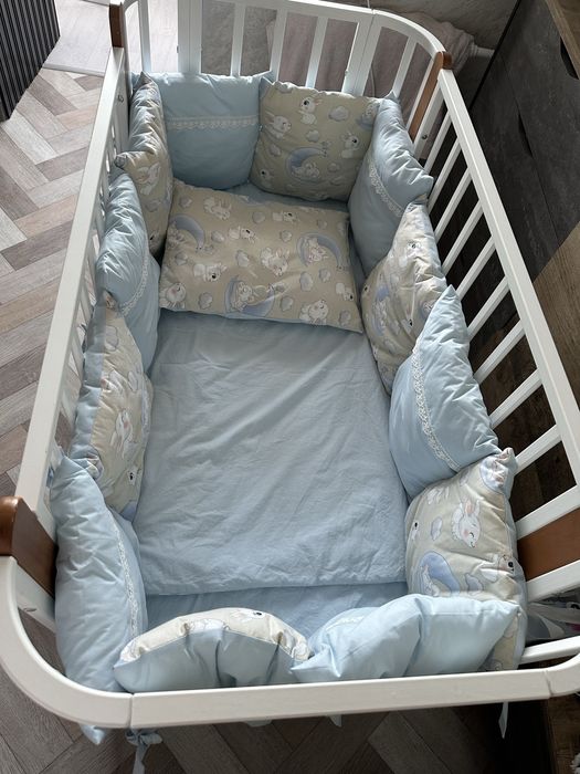 Продам детскую кроватку