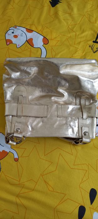 Vând geanta  piele naturala  auriu