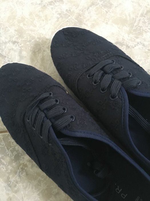 Дамски кецове в тъмносиньо