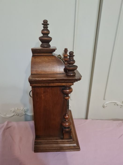 Ceas de masa cu tambur muzical