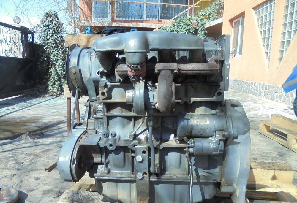 Motor Deutz BF4L1011F pentru încărcător frontal