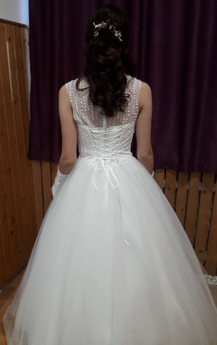 Vand rochie mireasa marimea 44 Casa Tania