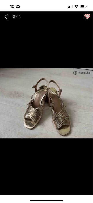 Новые босоножки Stradivarius