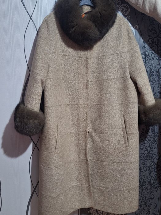 Продам  пальто б.у.