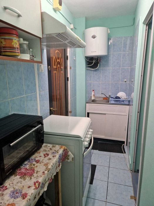 Garsoniera zona Republica - HALA LAMINOR