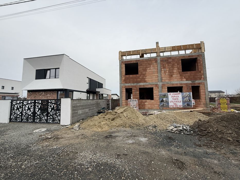 Duplex cu toate utilitatile la 500m de noul Lidl (proprietar)