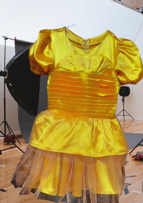 Продам детское нарядное платье