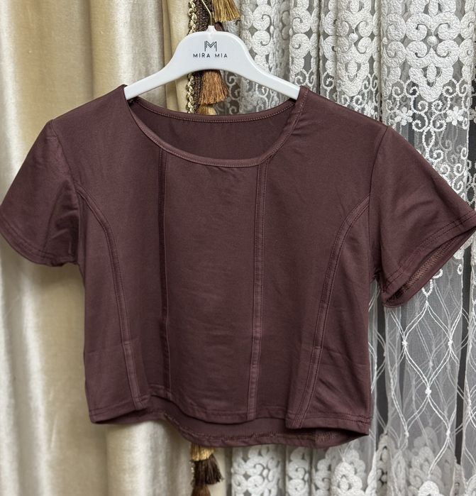 Шоколадный кроп топ стиль