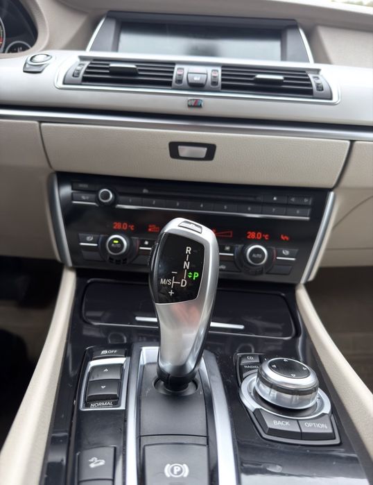 Лек автомобил BMW 530 GT