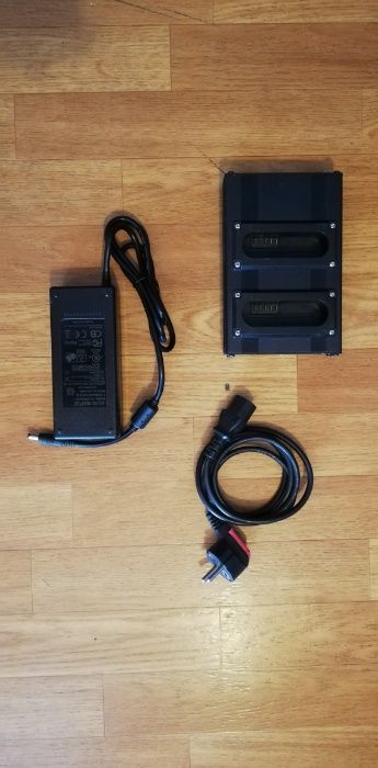 Vanzare Kit alimentare extern - Charger AudioRoot + 3 baterii + acces