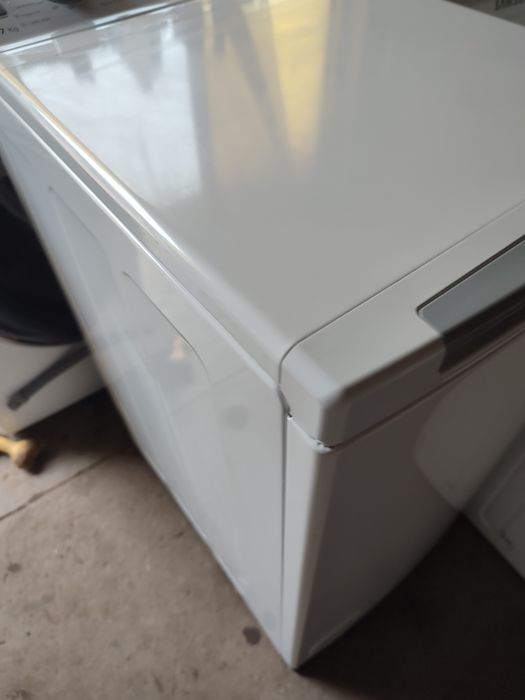 Vând masina de spălat verticala 390 Ron