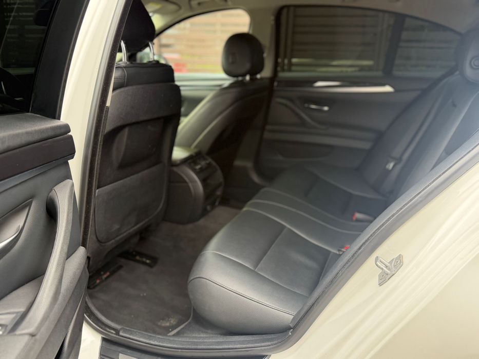 Bmw 5.20d FaceLift M Packet alb Perlat  stare foarte buna