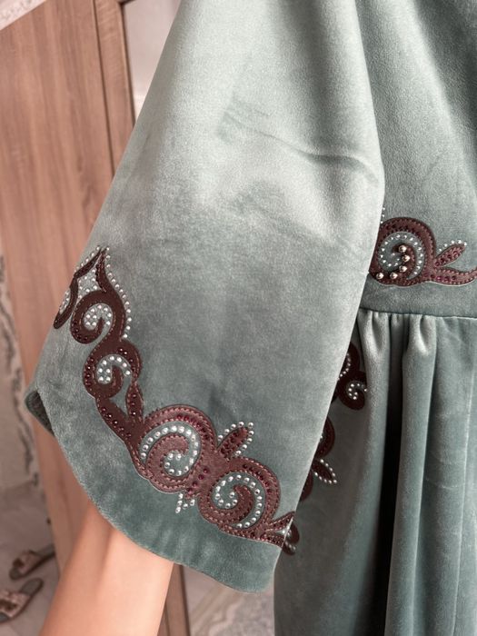 Комзол (Шапан женский)