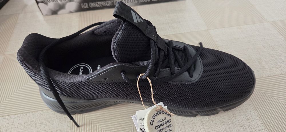 Adidasi sport la cutie
