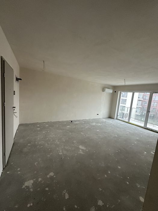 54 mp etajul 2  loc de parcare subteran