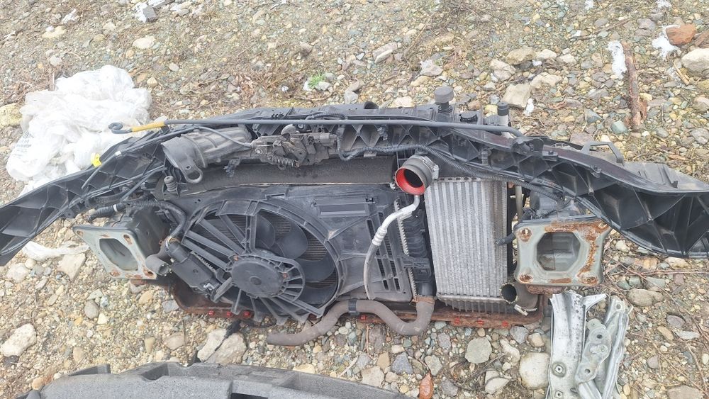 Fata completa ford focus 3 1.6 tdci bara capota far aripa  oglinda