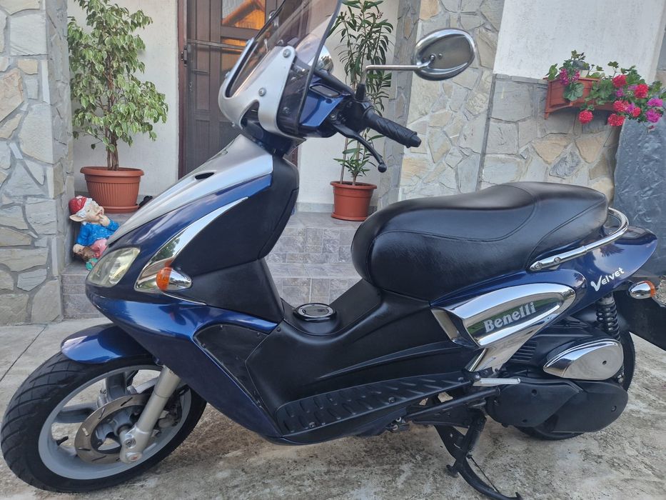 Honda Silver Wing 600cm, ABS, injectie, 20000km, + benelii de 150