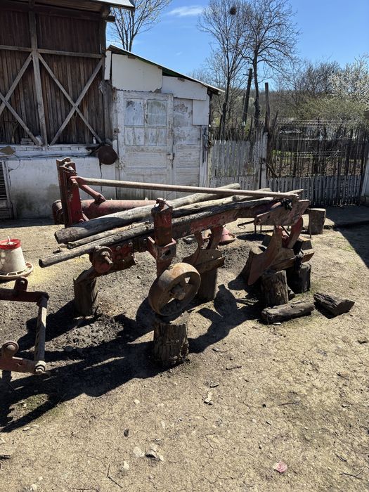 Tractor 650 plug si disc in stare buna de fructionare