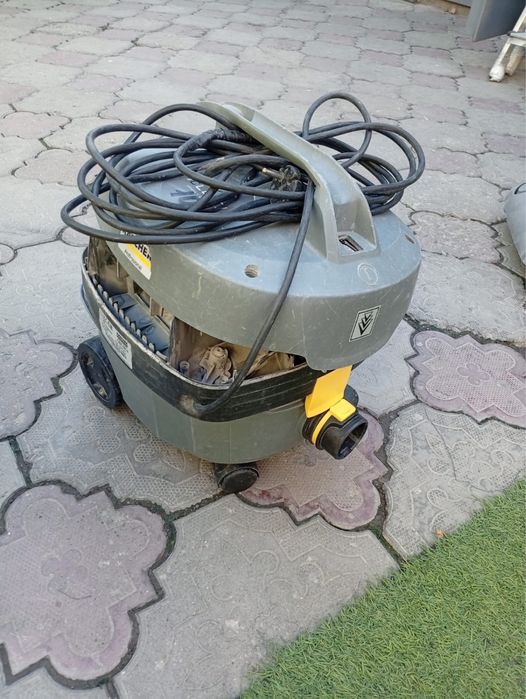 Пылесосы Karcher нерабочие на запчасти (5 шт)