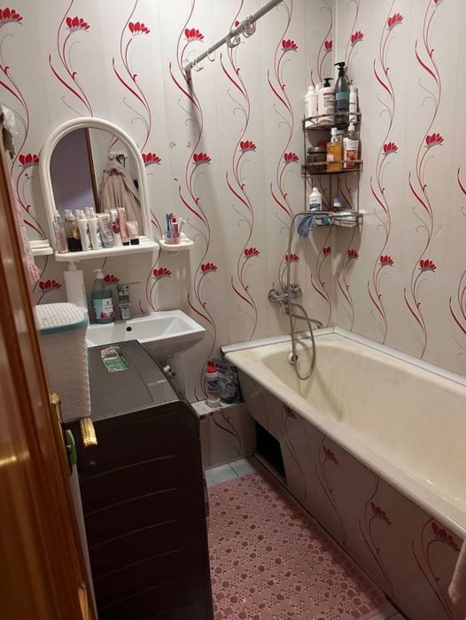 Продаётся на Карасу-6 2ком