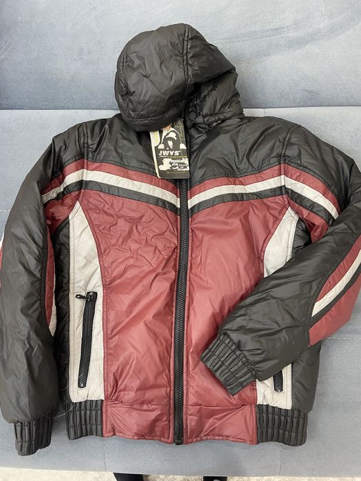 Продам новые мужские куртки