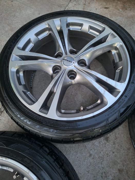 Алуминиеви джанти Borbet 17 цола 5х114'3 Летни гуми  215 45 17