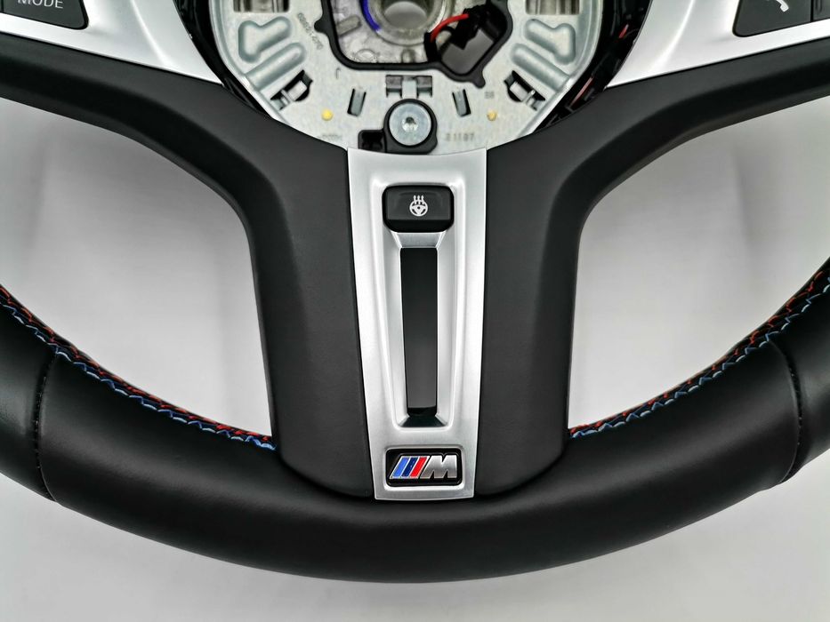 M Sport Спортен Волан BMW G20 G21 G22 G26 i4 G30 G31 G14 G01 G11 G05