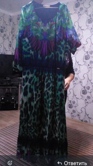 Продам платья.          .