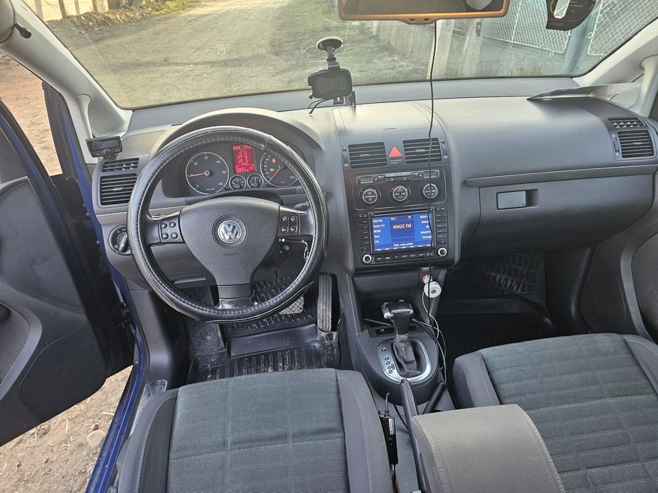 VOLKSWAGEN Touran 2006 — imagine 5
