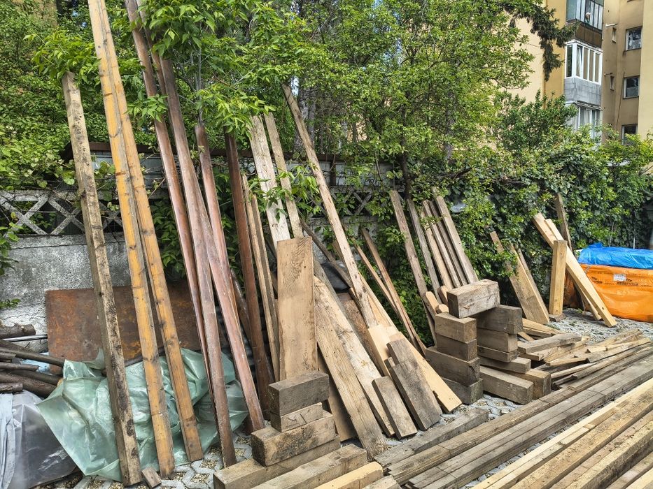 Materiale de construcții rămase