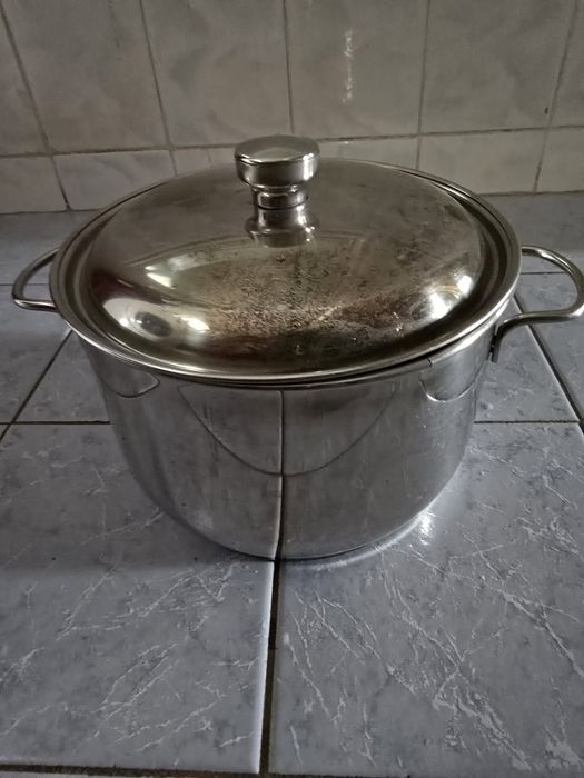 Кастрюли нержавеющая 6л тяжелая  и алюминиевая  7л