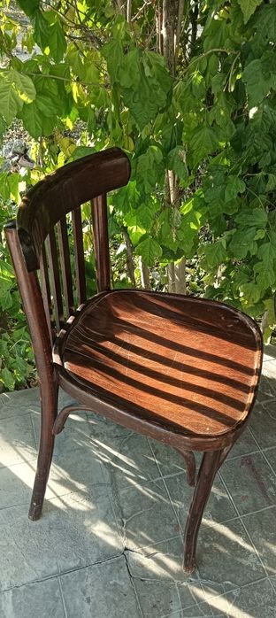 Scaun vechi, vintage, stil Thonet