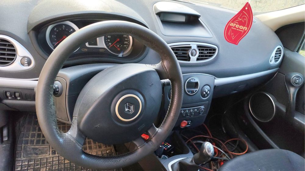 RENAULT Clio 2008 — imagine 4