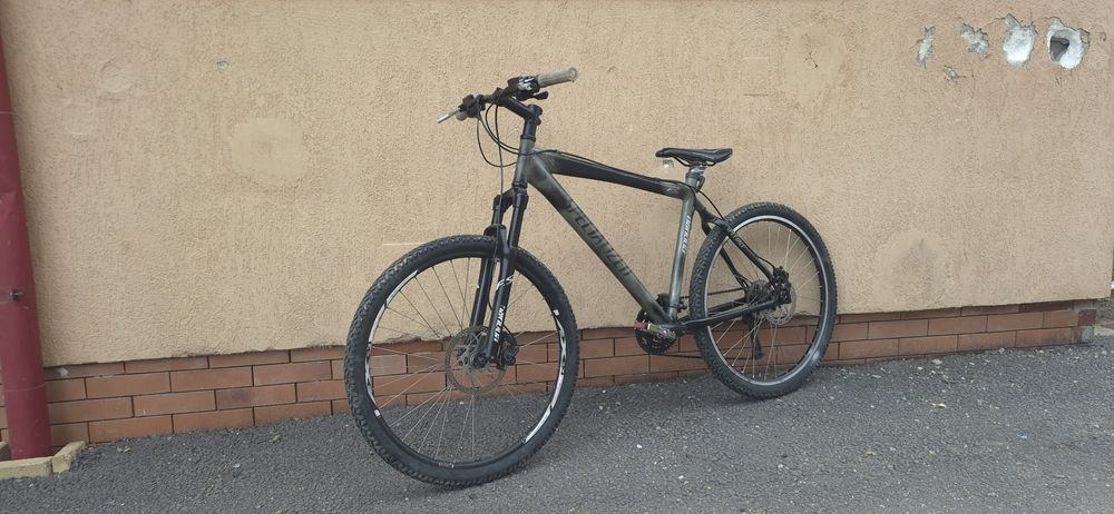 vând bicicleta specialized ht