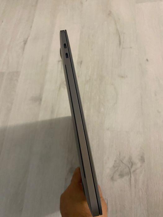 Mackbook A1989 , Inteli7, baterie 260 cicluri