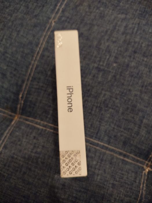 Коробка из-под айфона 14