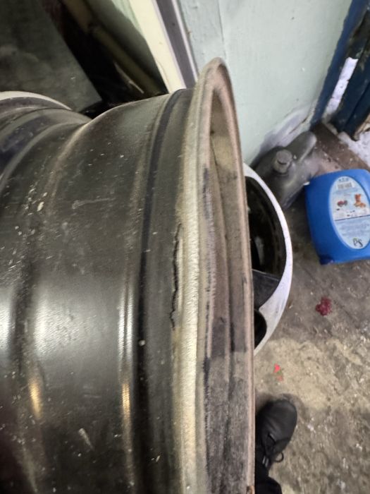 Продам диски R16