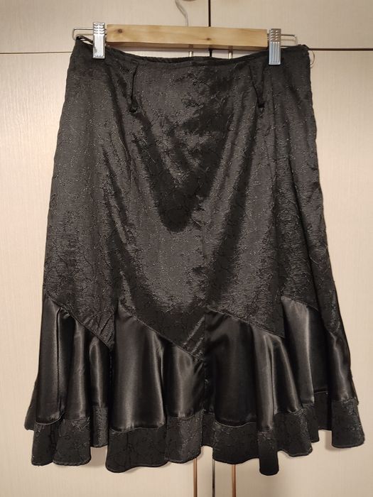 Официална пола страхотна