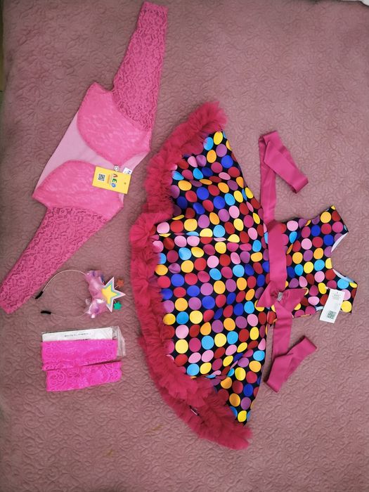 Продается нарядное праздничное платье в комплекте