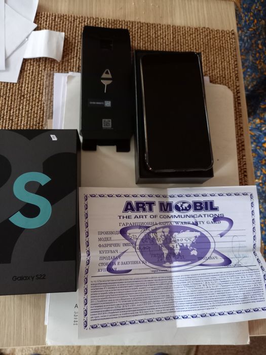 Мобилен телефон самсунг S22