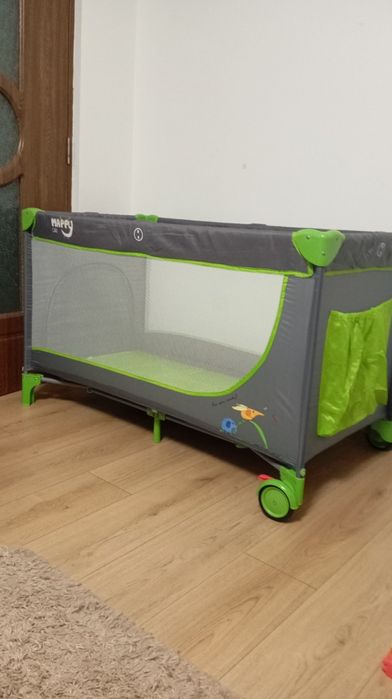 Vând pătuț pliabil și saltea