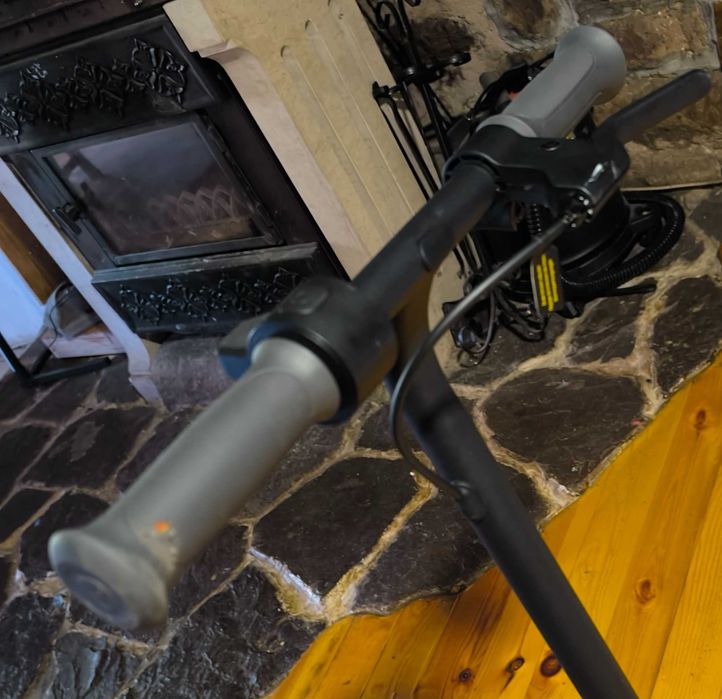 Електрическа тротинетка Ѕеgwау Nіnеbоt еКісkЅсооtеr С2 Lіtе