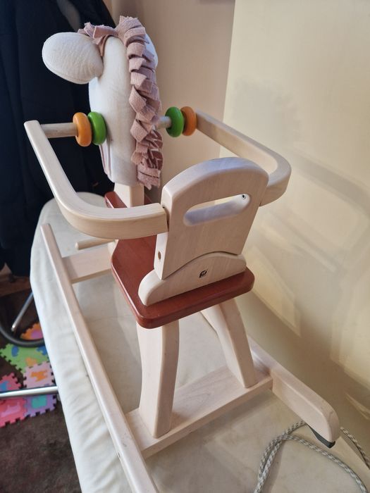 Детско дървено конче