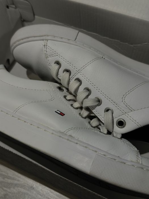 Adidasi Tommy Hilfiger