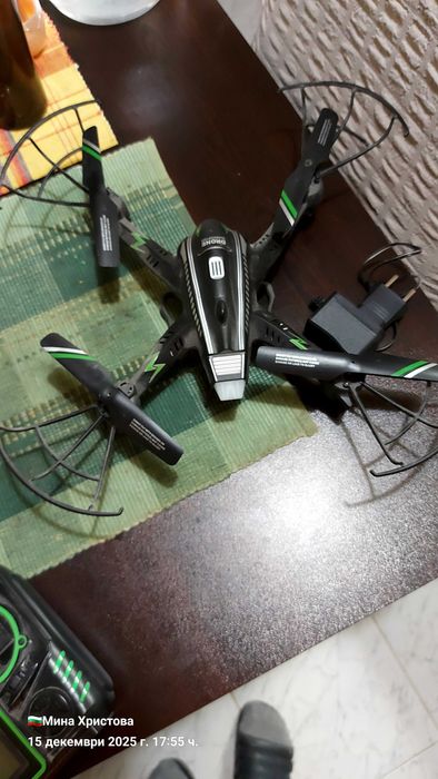 Дрон ,чудесен подарък за дете.