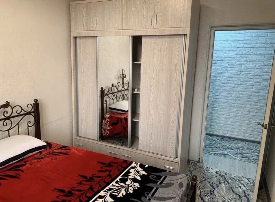 Сергели тумани Чоштепада 1 хонали квартира ижарага берилади Срочно