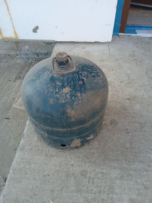 Vand butelie mare de gaz