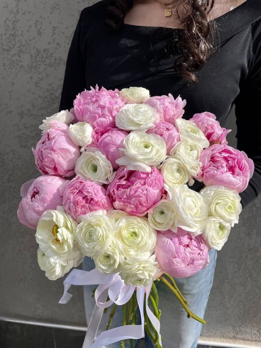 Цветы,букеты роз,пионы,тюльпаны