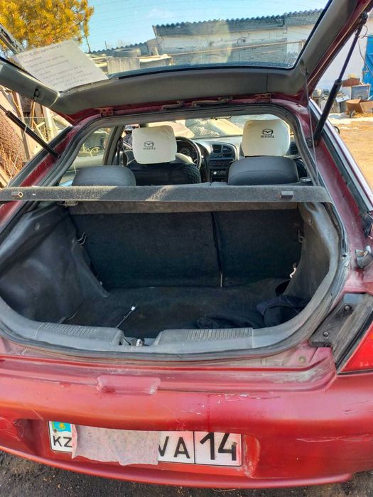 мазда 323ф 1996г.