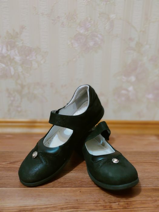 Продам школьные туфли 35 размер!